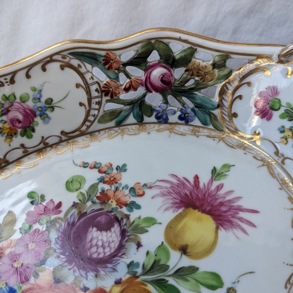 Dresden Potscappel Carl Thieme Pierced Floral Gold Handled Serving Bowl Damaged - Picture 15 of 16